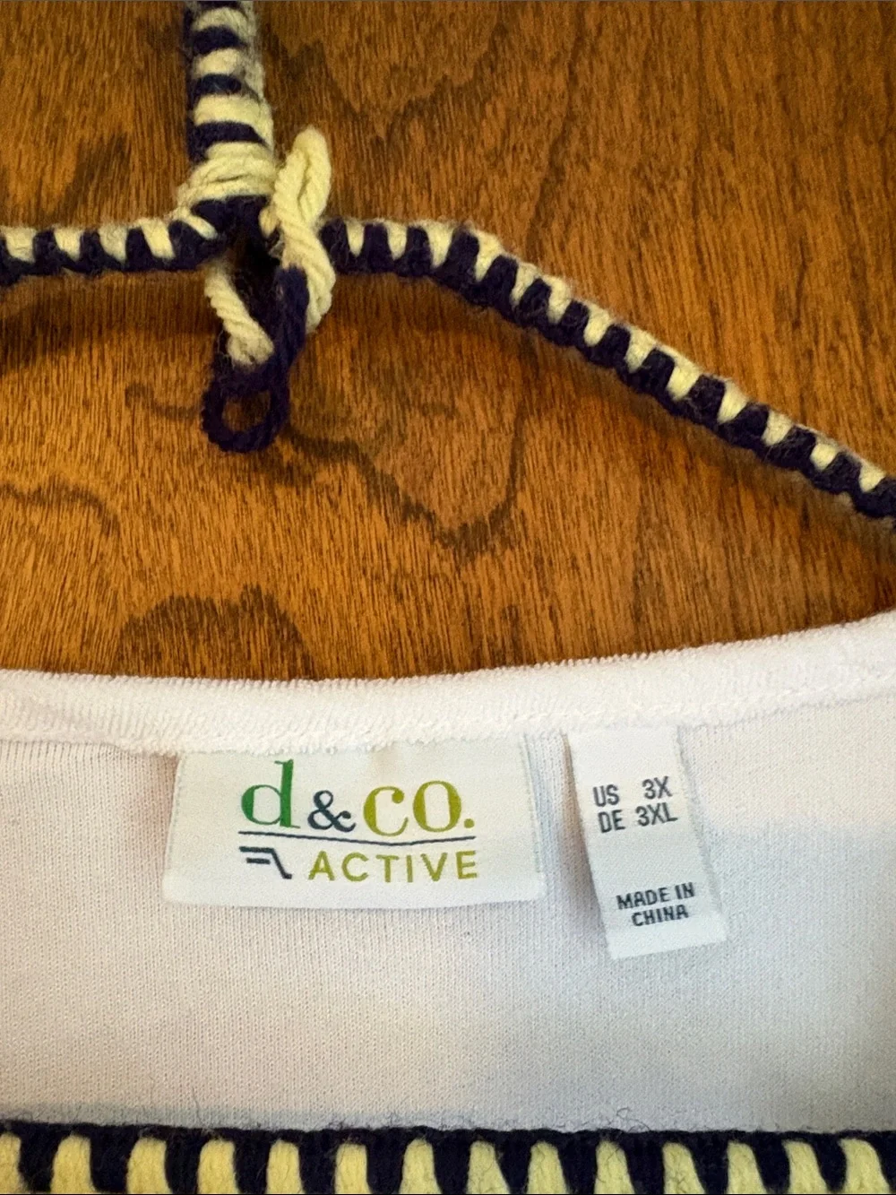 Denim&Co White Zip-Front top and pants set. Cover up or leisure wear
